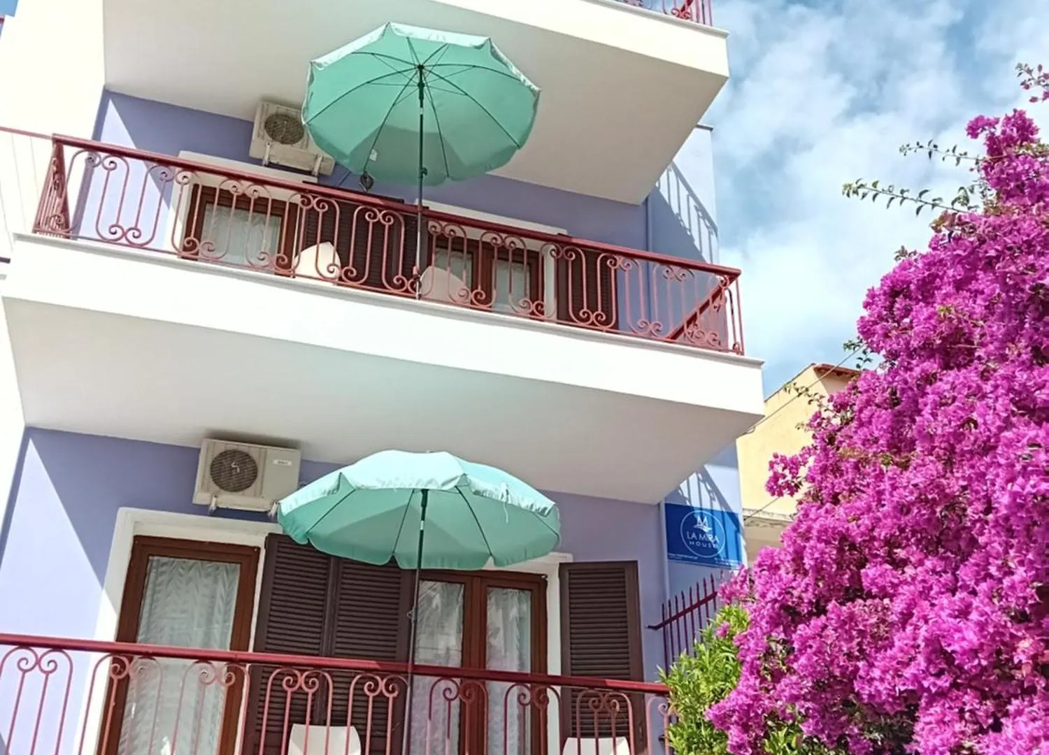 新马尔马拉斯La Mira House公寓式酒店 新马尔马拉斯